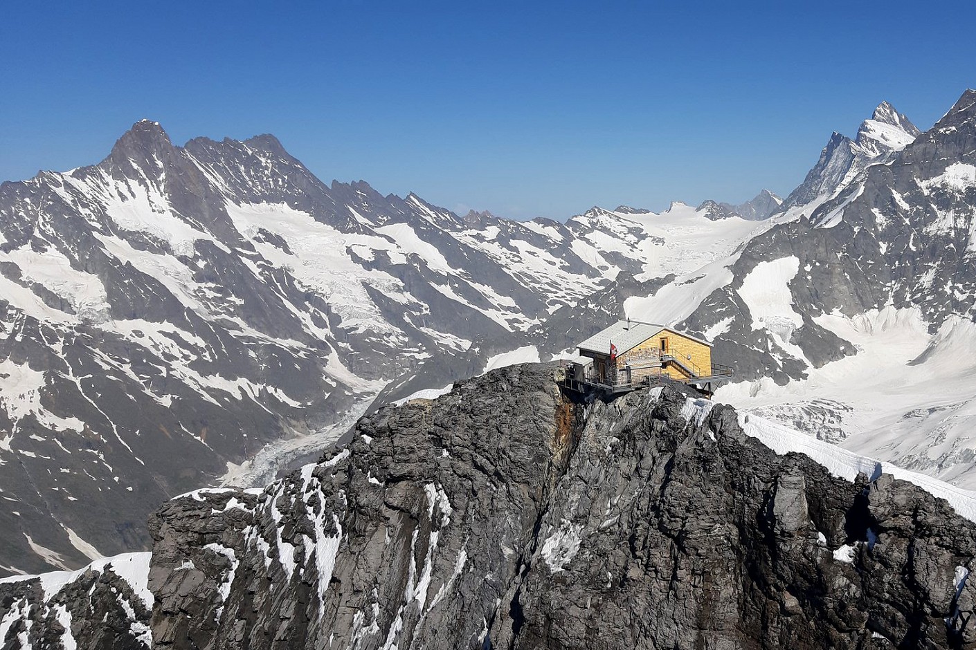 Mittellegi hut