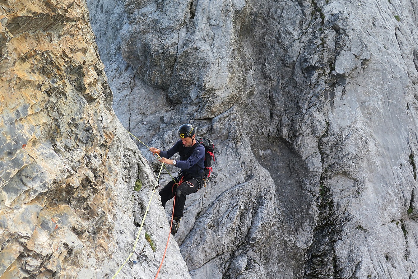 Ostegg ridge to Mittellegi hut